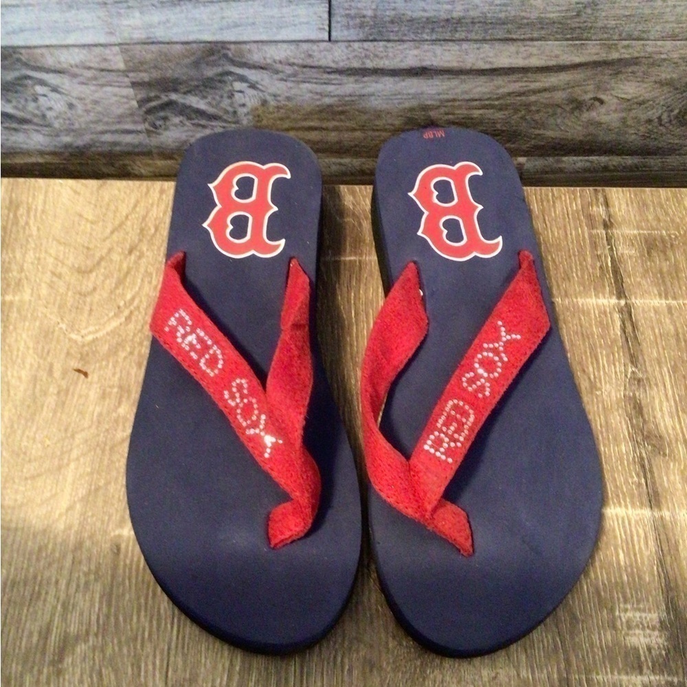 Boston Red Sox Flip Flops size 7-8. (0177) - Picture 2 of 3